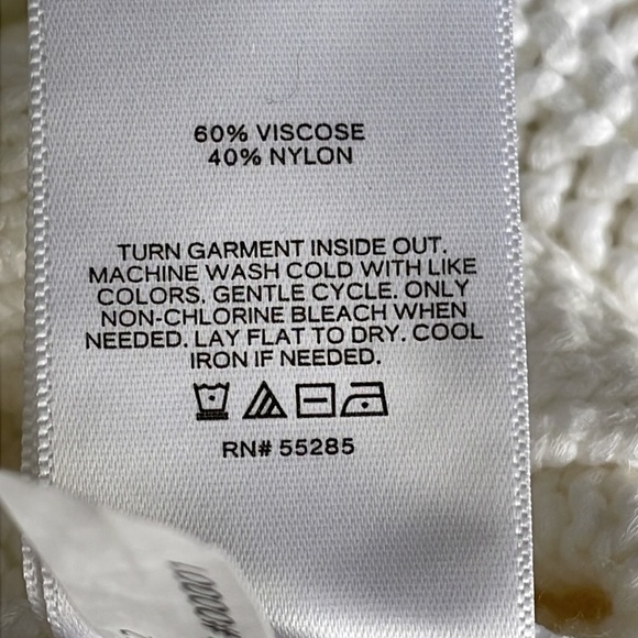 Express Square Neck Fitted Knit Pullover - Picture 5 of 9